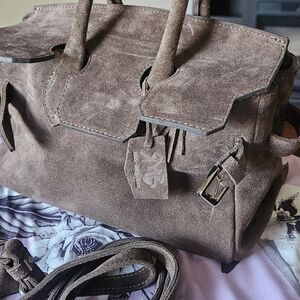 Elegant Brown Suede Handbag